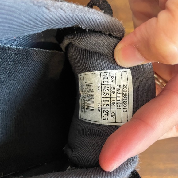 Brooks ghost running shoes - Picture 7 of 7